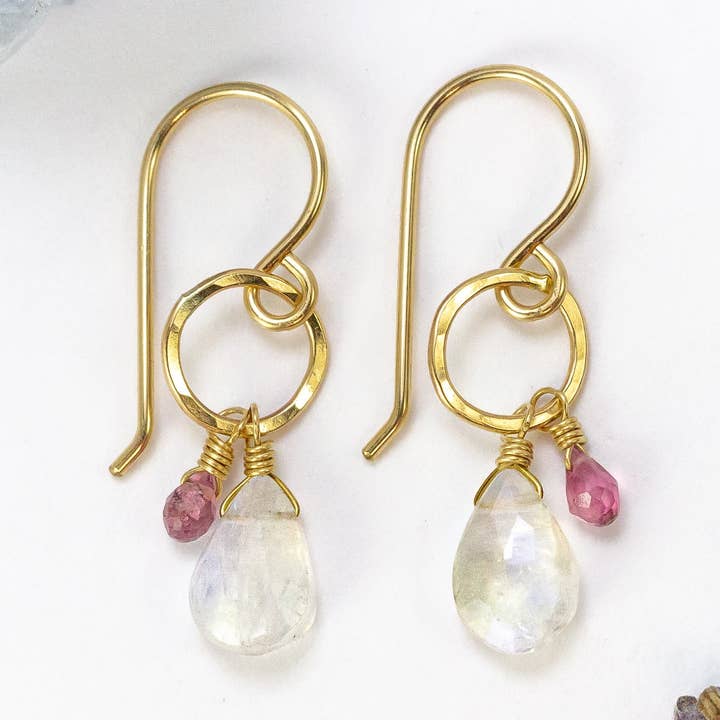 Rosa Mond-Ohrringe für den Großhandel von Laura J Designs