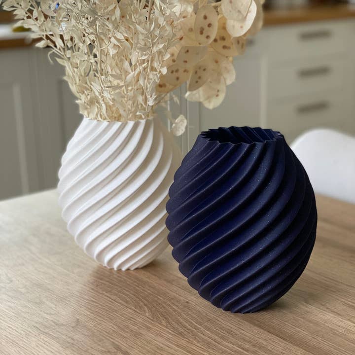 NewChapterNewHome – wholesale Vase – Swirl Vase | Home Decor | Vase | Tall Vase | gift2