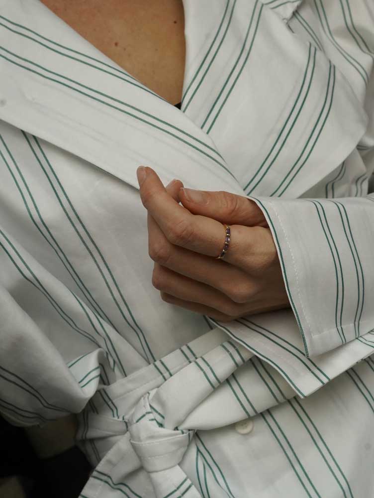 Bijoux 7bis - Vente Bague avec plusieurs pierres - Bague Alliance 4 Strass Griffes Rectangulaire Doré Or fin4