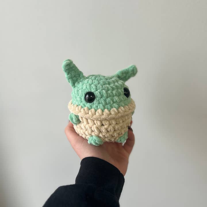 Crochet by Jolene - Wholesale Stuffed/Plush Toy - Kids & Baby - Crochet Green Alien Plushie 1