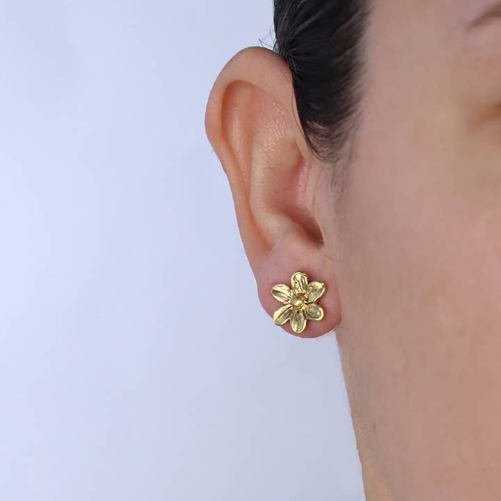KARINE SULTAN – wholesale Stud/post earrings – Delicate Small Flower Stud Earrings2