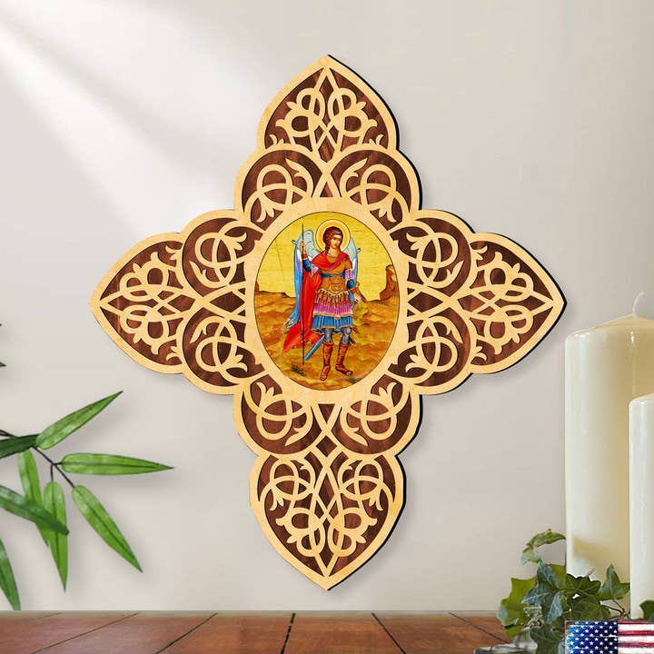 Cruz de madeira inspiradora de São Miguel Arcanjo por atacado de Designocracy