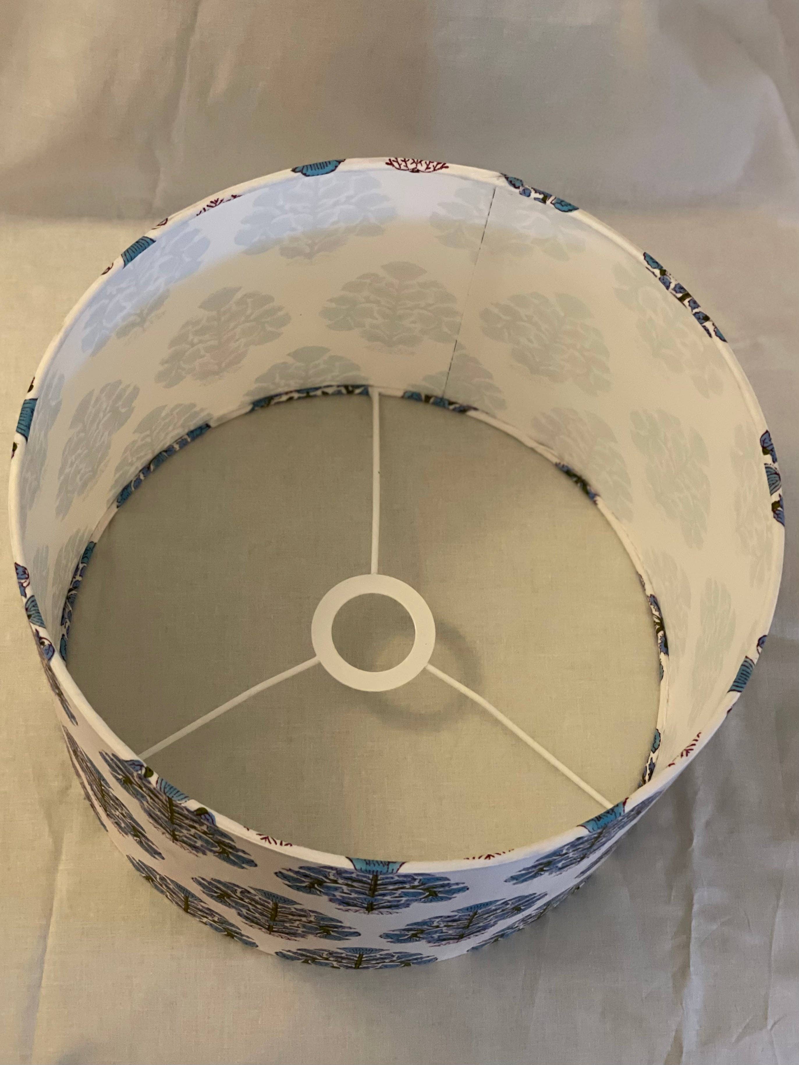 Olive and Limpet - Wholesale Lampenkap - Lampenkap met trommel van 12 inch. Indiase handblokdruk. Vervaagde lapis, groenblauw en diep olijfgroen op ivoor.3