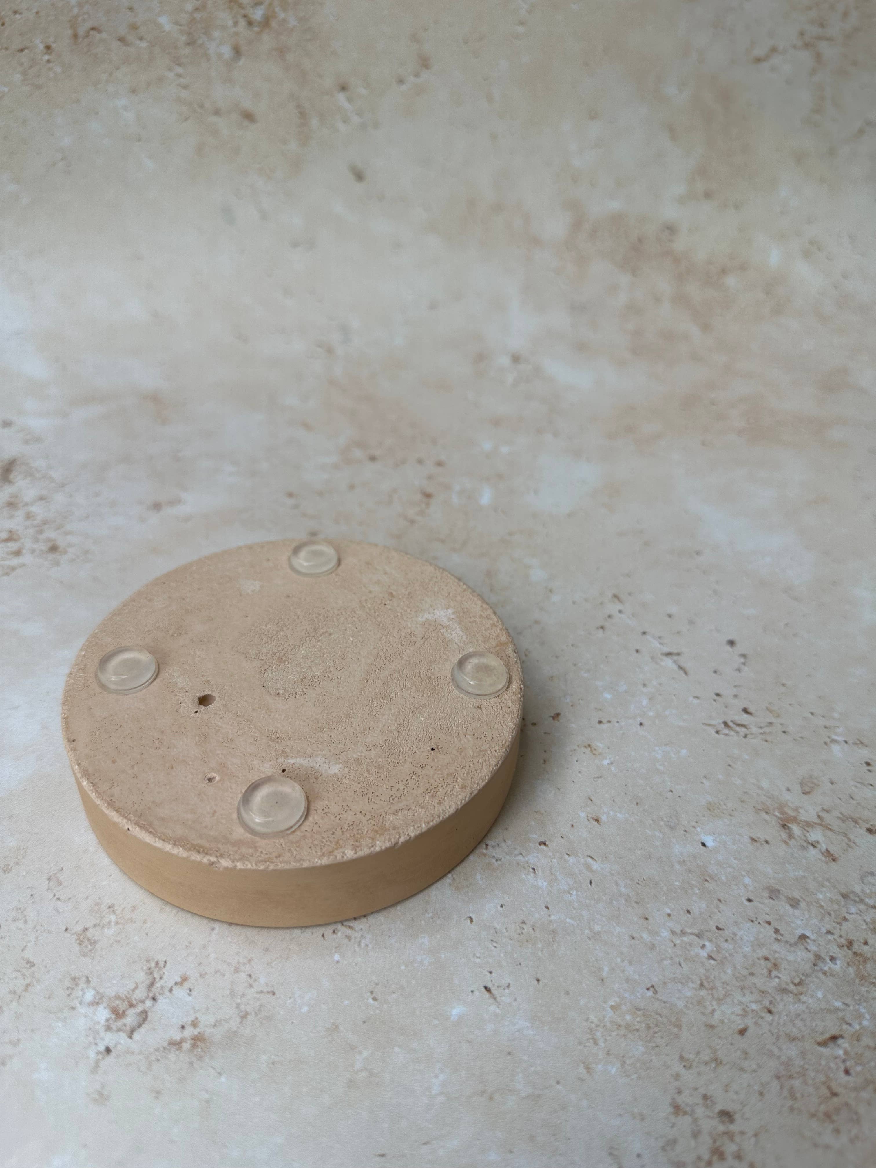 Smells Like Home Store - Wholesale Bath Soap Dish - Round Flow Concrete Soap Dish7