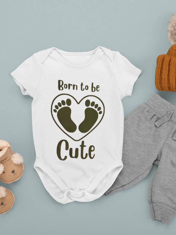 Body « Born to be mignon pour la vente par AOW Designs