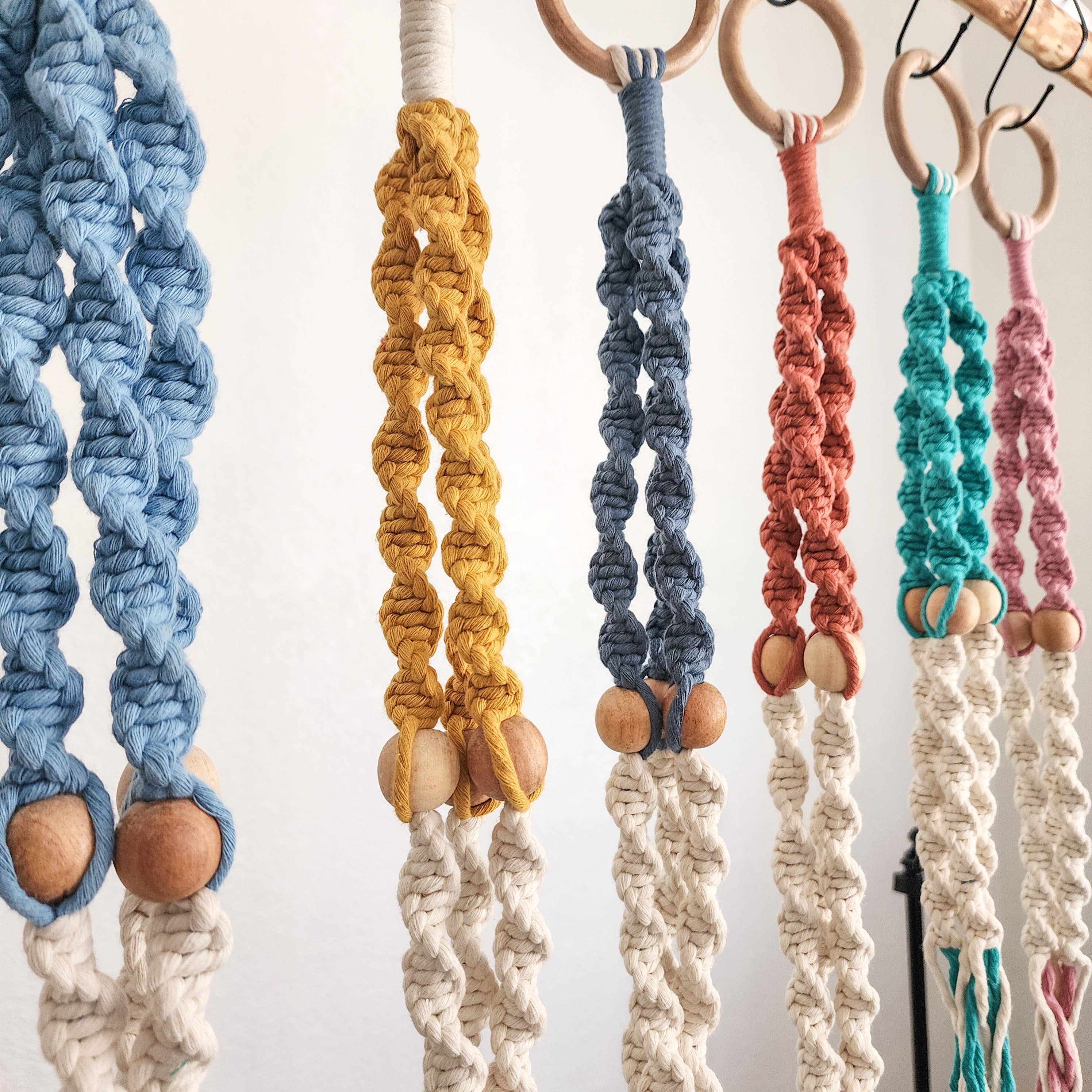 Handmade By Uruba - Vendita all'ingrosso Fioriere a sospensione - Appendino per piante con perline bicolore per uso interno/esterno 6