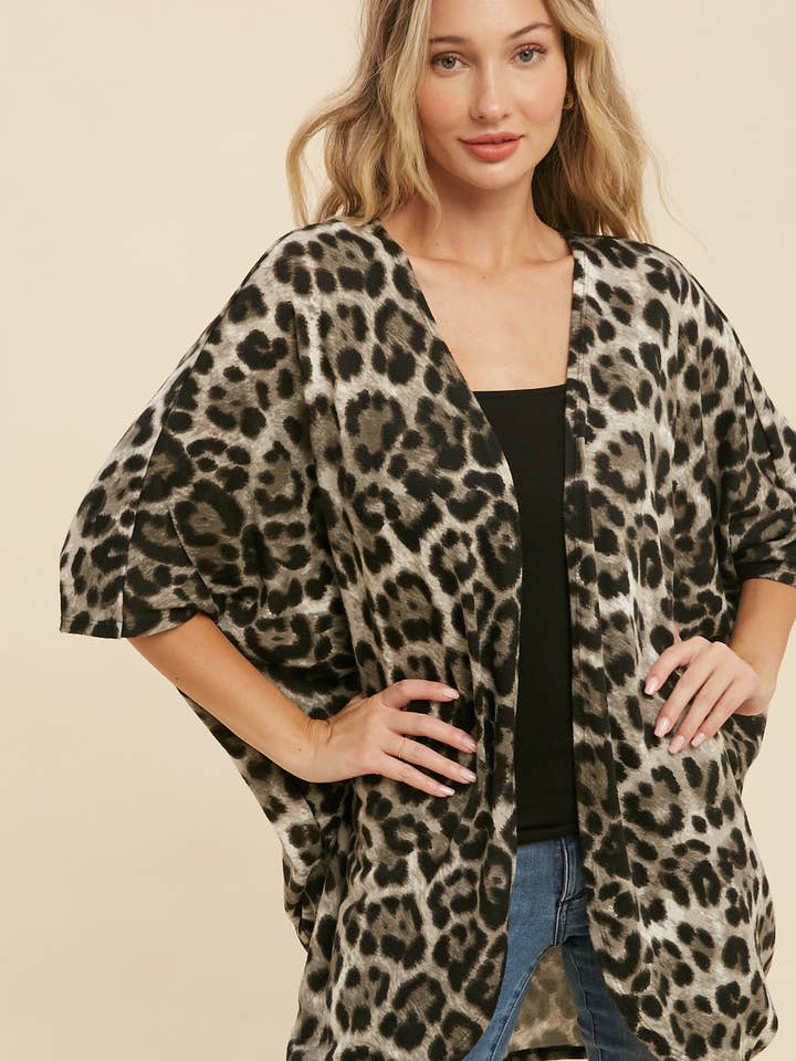 CARDIGAN DOLMAN LEOPARDATO HACCI per la vendita all'ingrosso da parte di Bluivy