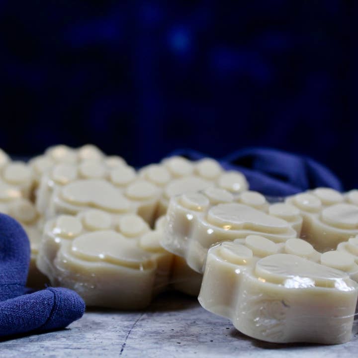 Wicked Bubbles LLC - Wholesale Pet Soap - Dog - Clean Paws - Woof approved7