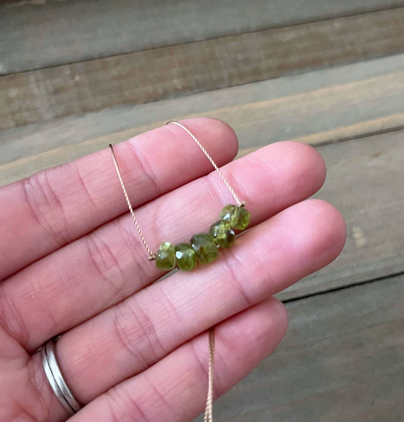 Merelani Designs - Wholesale Kralen/parelketting - Peridoot Facet Rondella Bar Ketting2