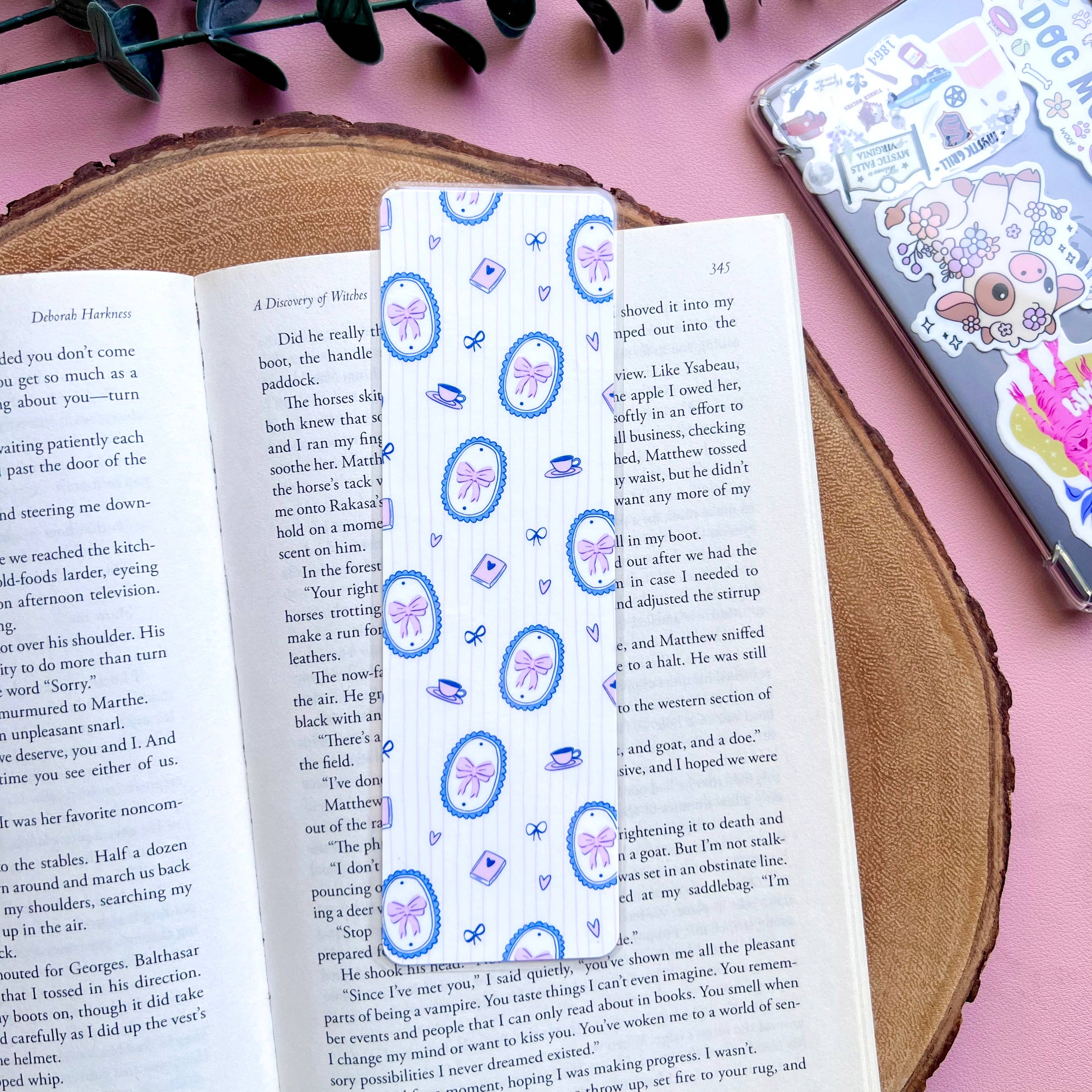 Cozy Reads Shop - Wholesale Bookmark - Vintage Charm Bookmark1
