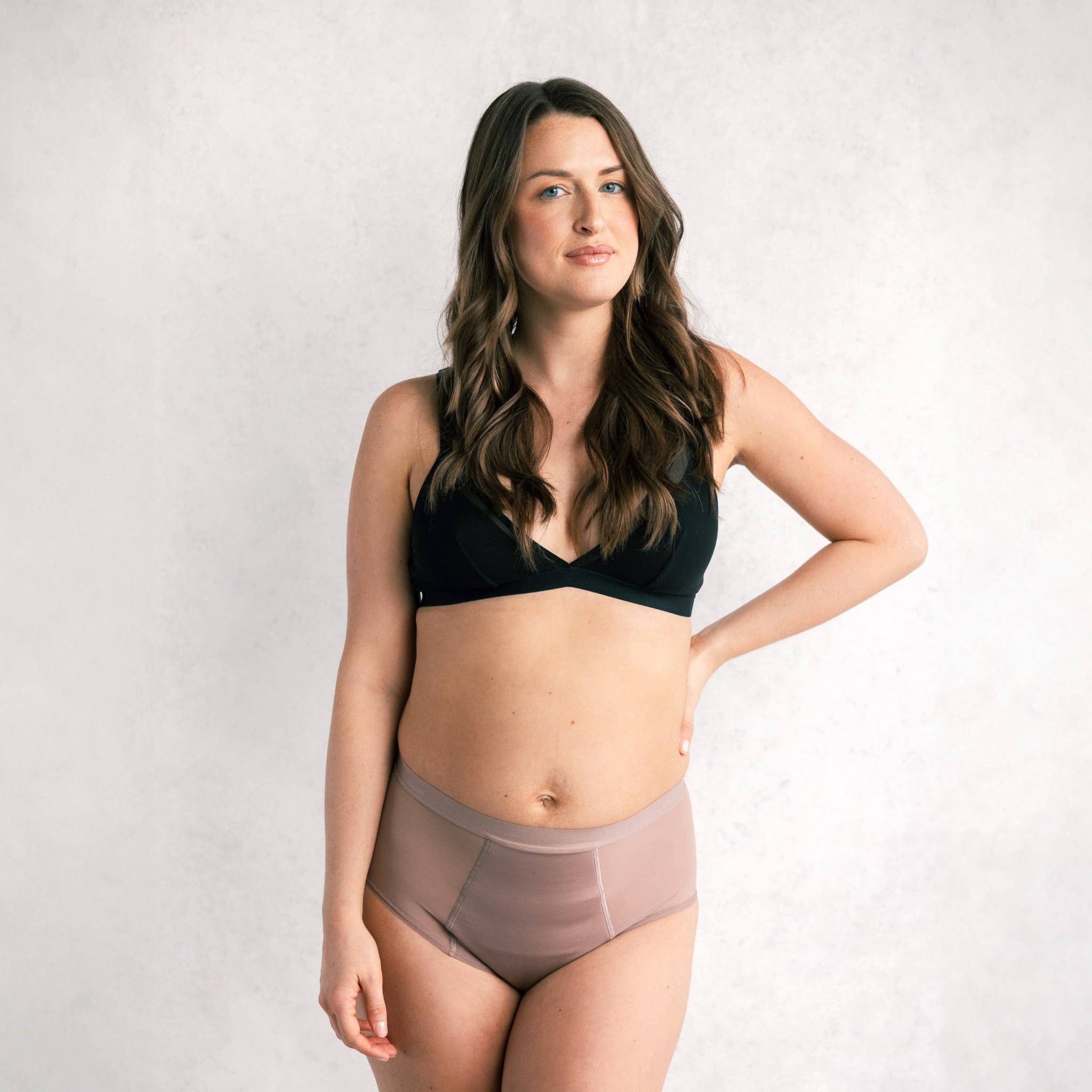 Saalt – wholesale Mensunderkläder - Dam – Tätslutande höga trosa med fransk skärning och full slinga – tungt flöde13