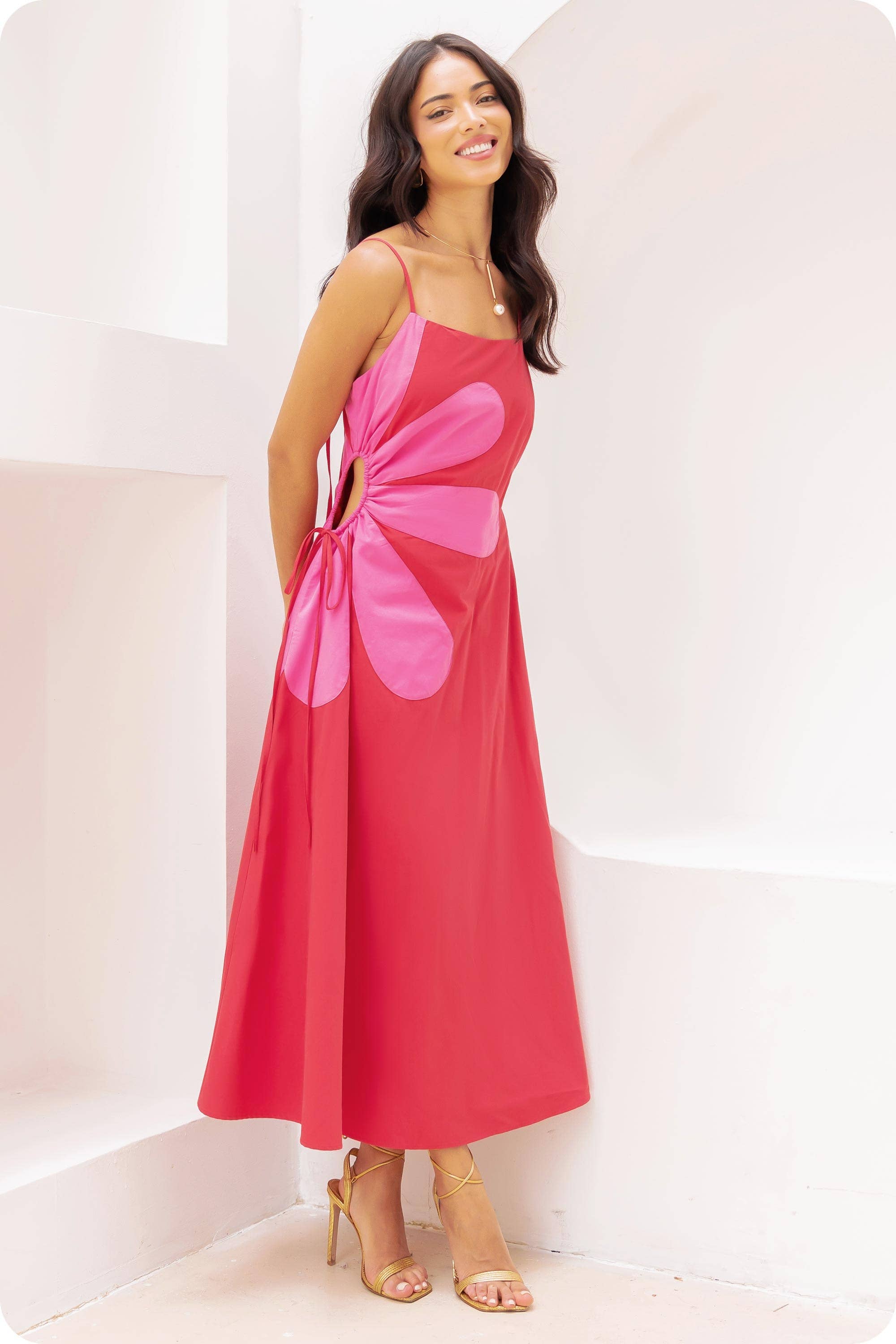 Strut & Bolt - Wholesale Dress - Women's - Sleeveless Side Cut-Out Flower Detail Midi Dress8