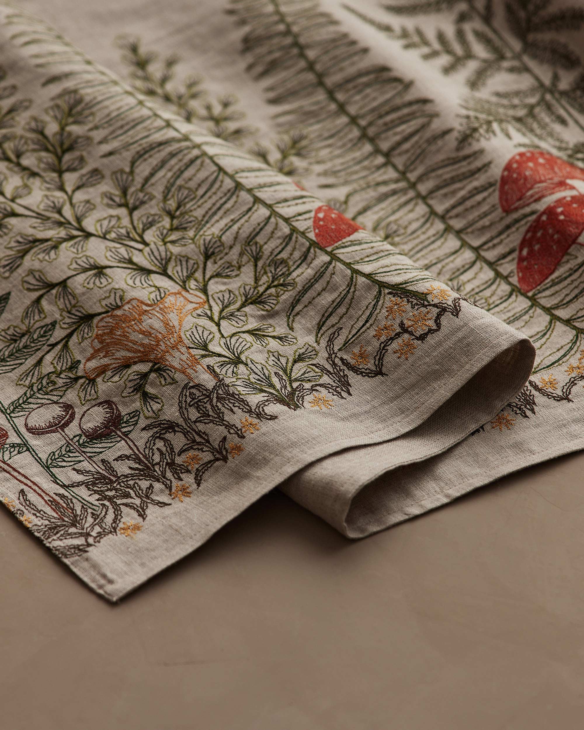 Coral & Tusk - Wholesale Table Runner - Mushrooms and Ferns Table Runner2