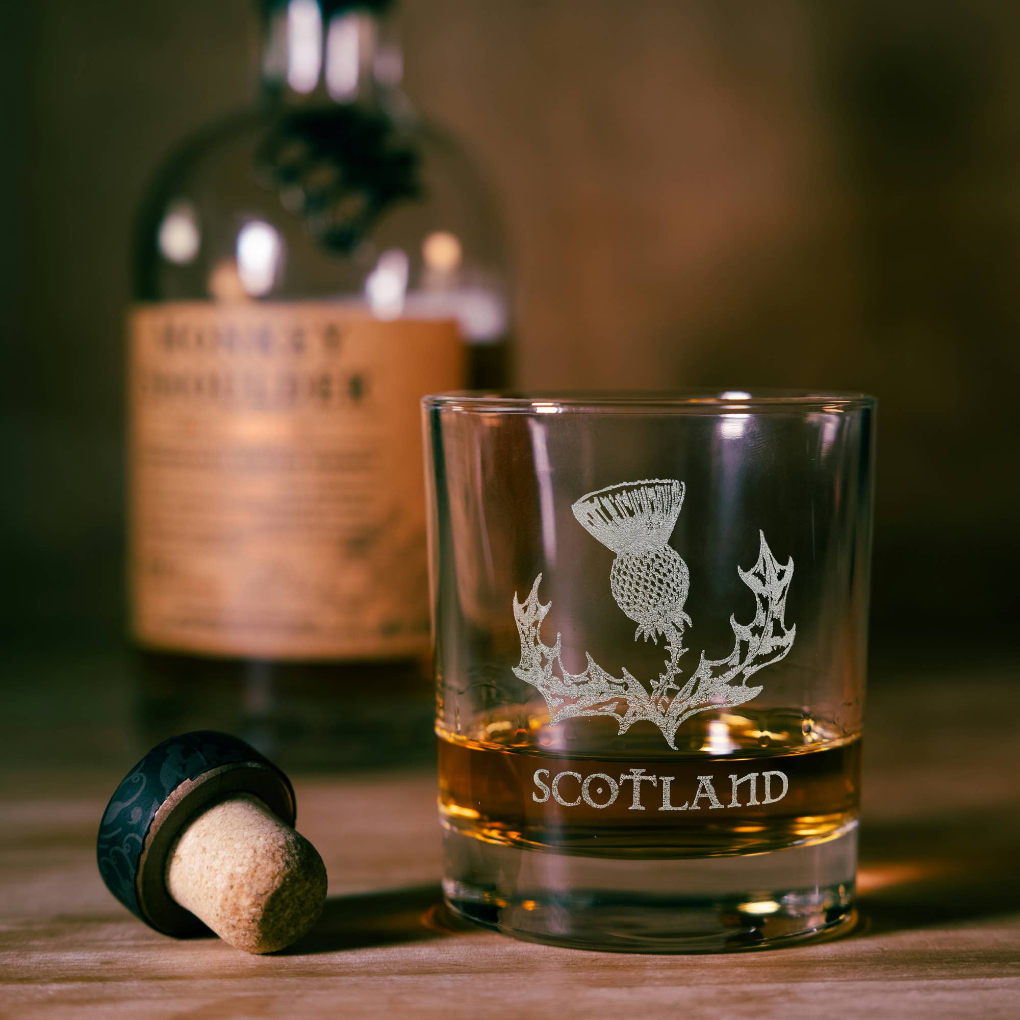 Lyoncraft - Wholesale Cocktail/liquor glass - Scottish Thistle 10oz Engraved Whiskey Glass, Flower Emblem6