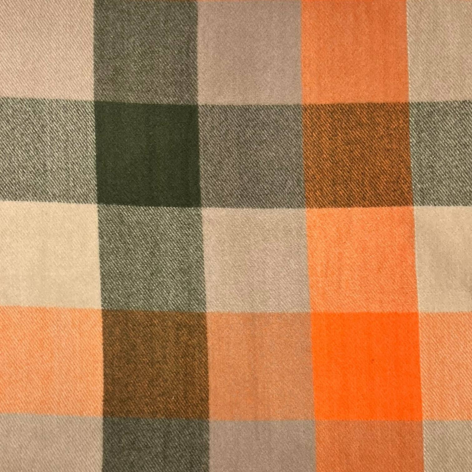 London Scarves - Wholesale Scarf - Women's - Classic colourful mini check scarf with tassels4