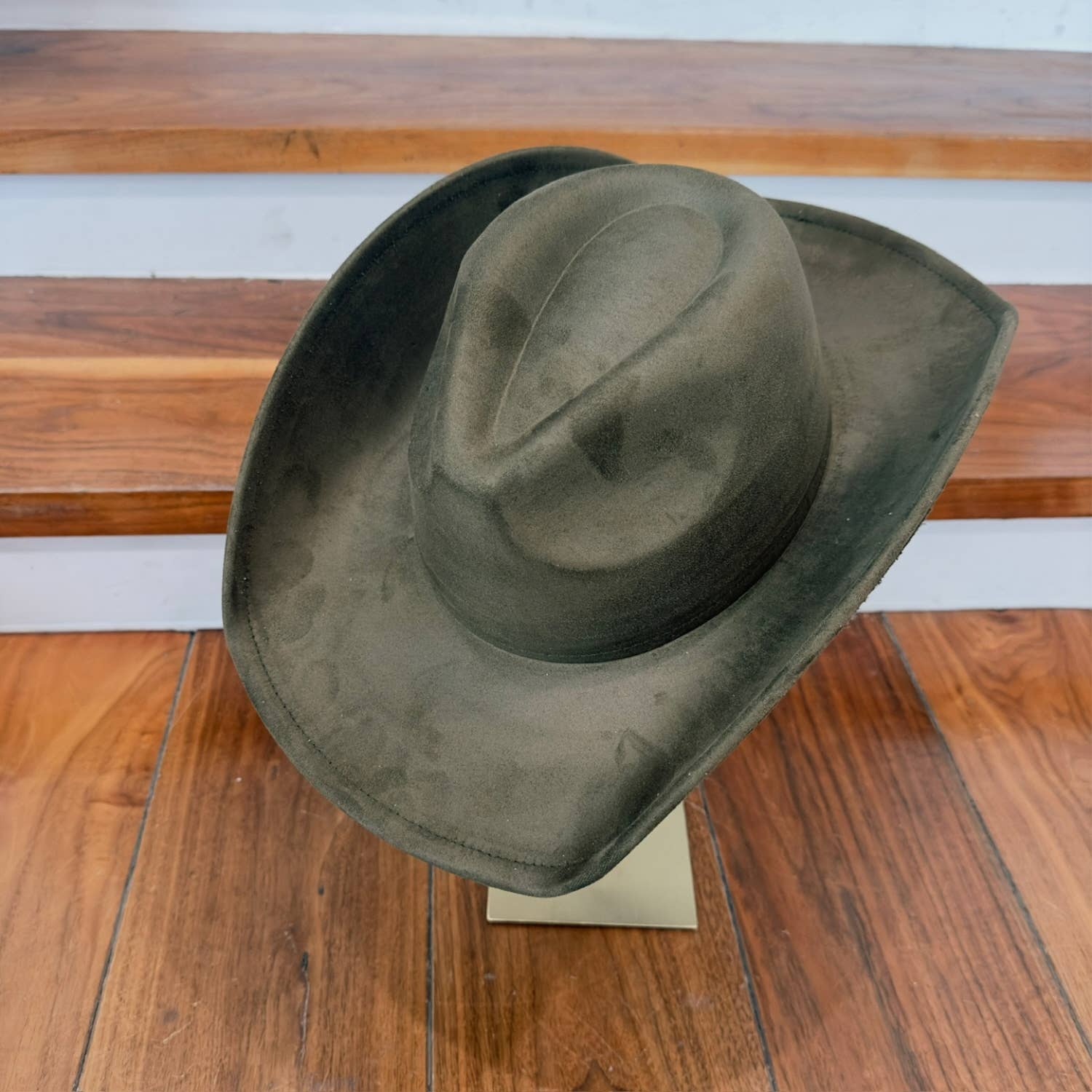 Bella Betty - Vente Chapeau de cowboy – femme - CHAPEAU DE COWBOY EN DAIM VÉGÉTALIEN20