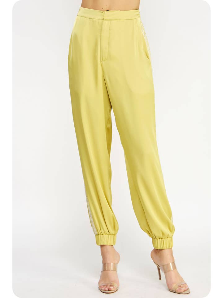 Pantalones deportivos de satén con detalle de encaje y esmoquin para venta al por mayor de Strut & Bolt