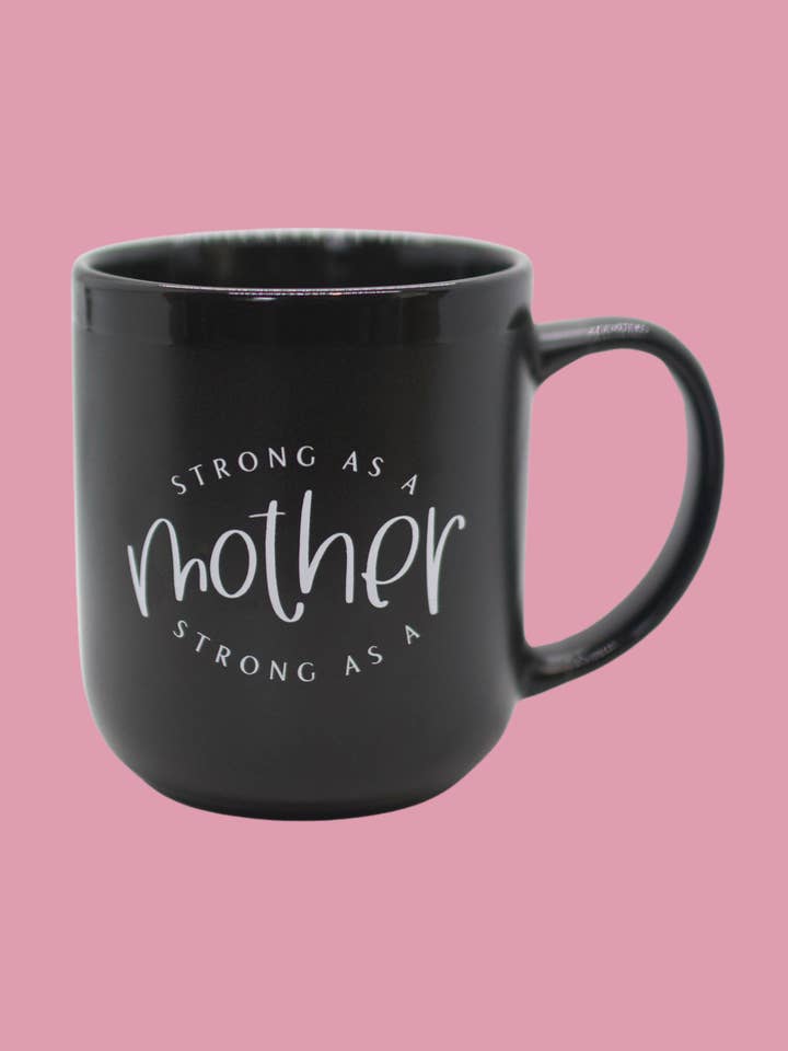 Stark/Müde wie eine Mutter Tasse: 500 ml (Frühlingsgeschenke für Mütter) für den Großhandel von Chalkfulloflove