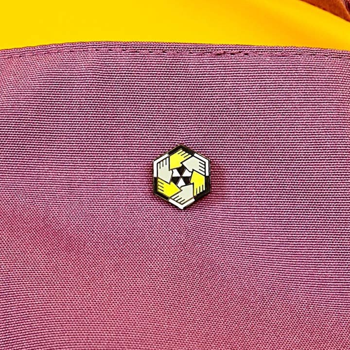 Agender Flag - Community Cube Pin for engroshandel hos Proud Zebra