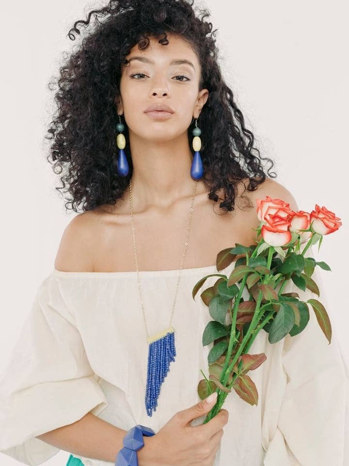 Handmade Boho Necklace Long Wood Pendant Trinidad for wholesale by Bijondo