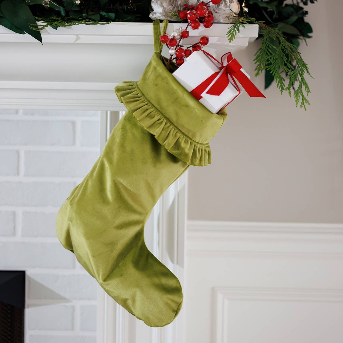 Arte Italica & Crown Linen Designs - Wholesale Holiday Stocking - Velvet Stocking with Cuff - Christmas1