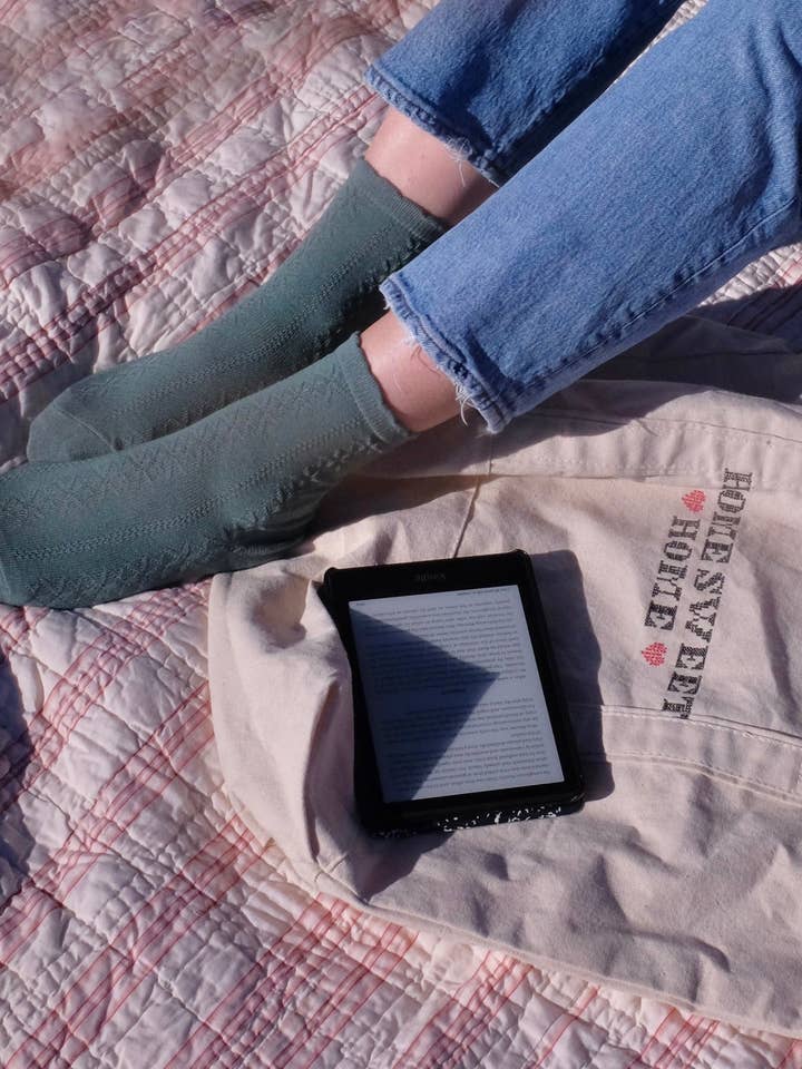 Curly Fries Closet - Wholesale Socks – Women's - Christmas Cozies (3 colors)6