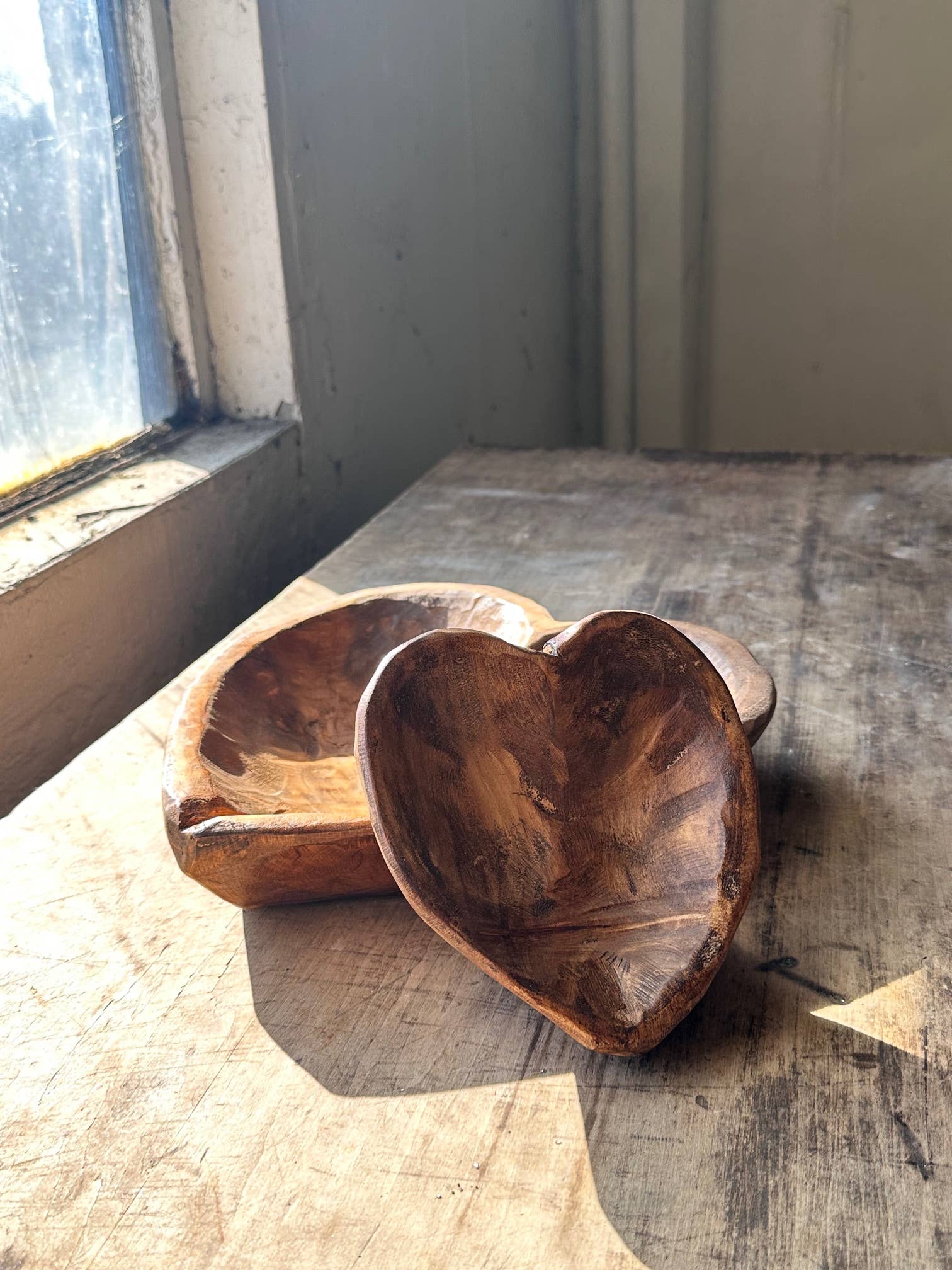 The Global Swap Shop – wholesale Dekorativ tallrik/fat/skål – Hjärtformad skål i trä4