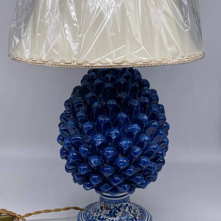 DD Ceramiche Siciliane - Wholesale Accent/Desk Lamp - Caltagirone Ceramic Pigna Lamp cm H.30 Handmade Antique Blue Decorated Base