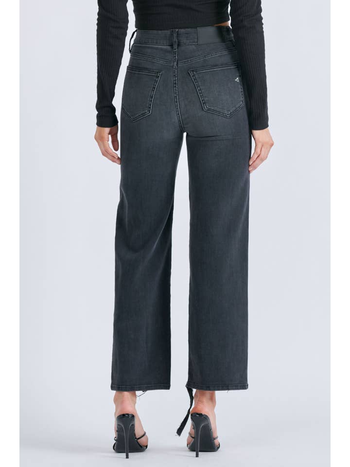 Hidden Jeans - Wholesale Jeans - Women's - Black Grinded Destroyed Hem Relaxed Straight Jean