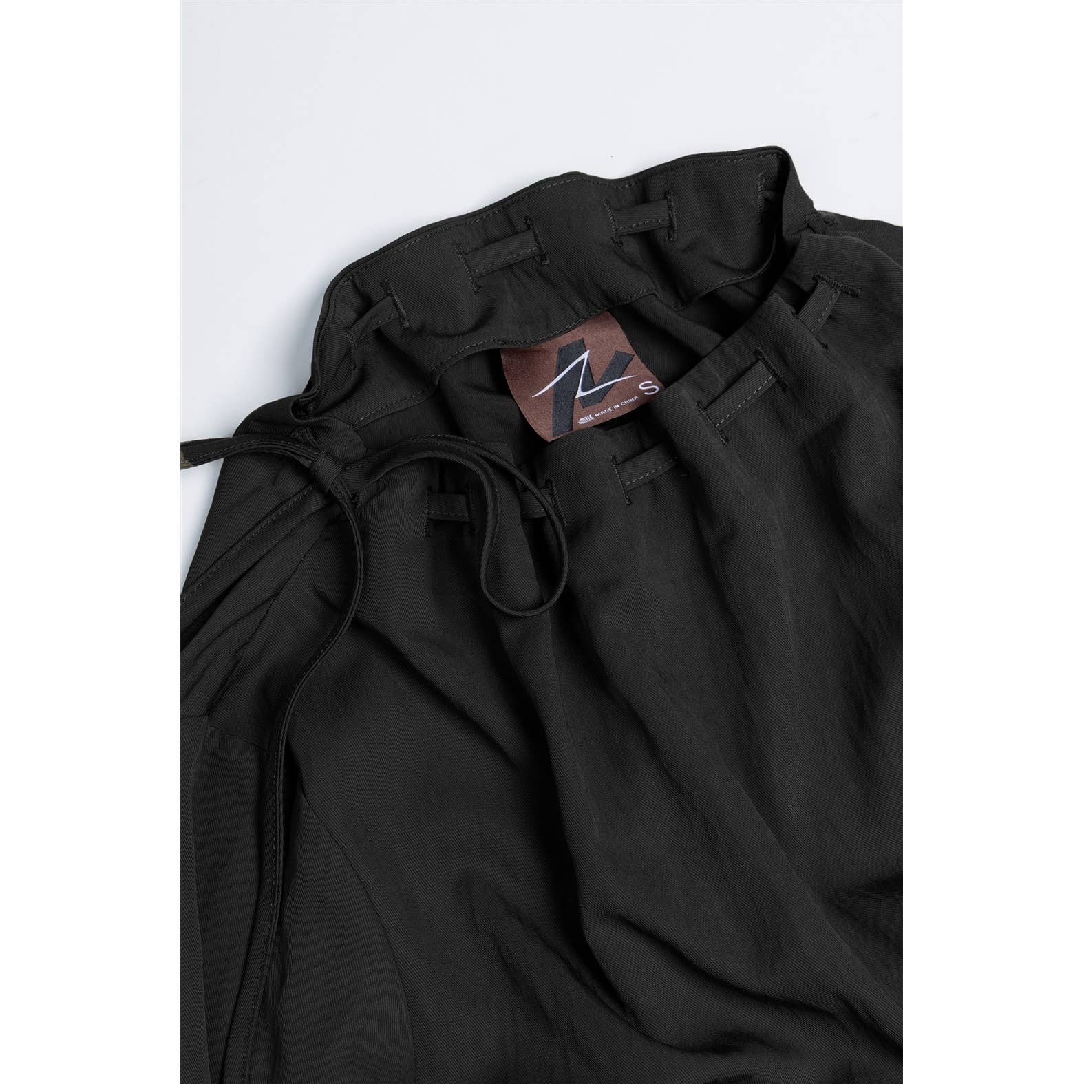 Naked Zebra - Wholesale Blouse - Women's - Long Sleeve Cinched Mock Neck Blouse4