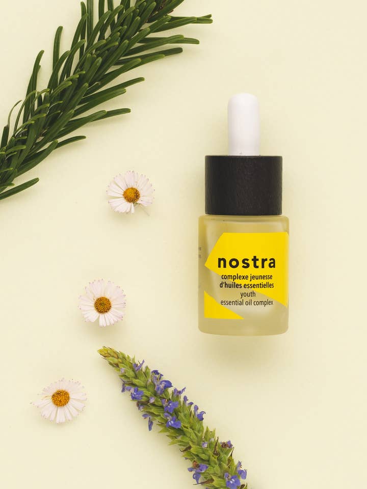 Ungdomskompleks af æteriske olier - 100% naturligt for engroshandel hos nostra cosmetics