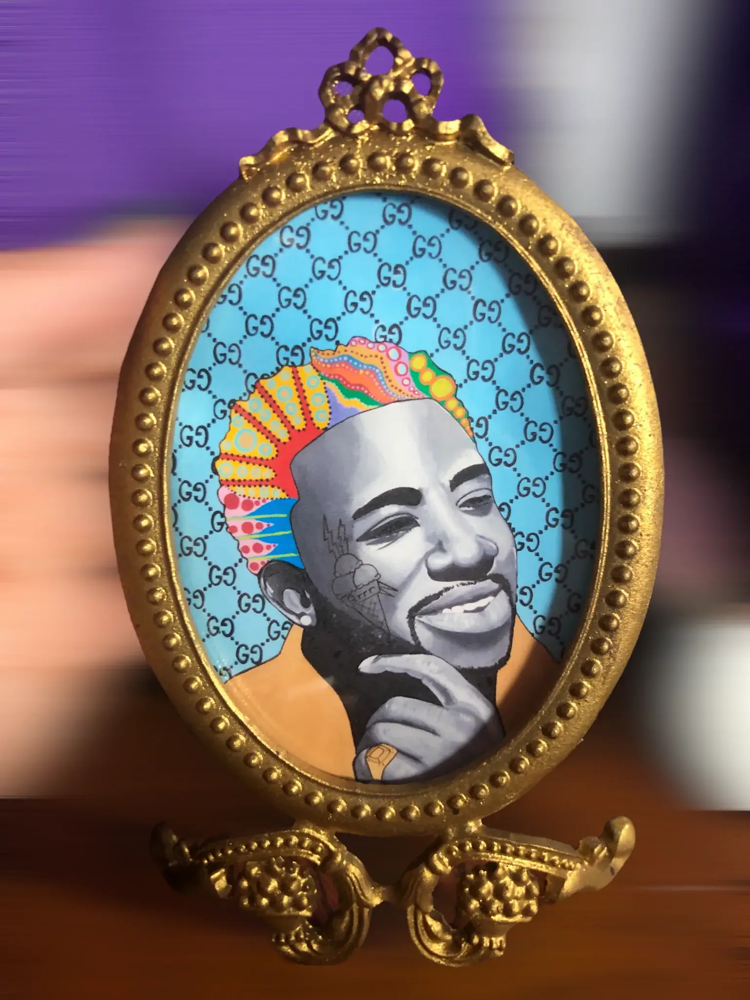 Somethingbadass – wholesale Picture frame – Baroque Oval Frame with Pop Art35