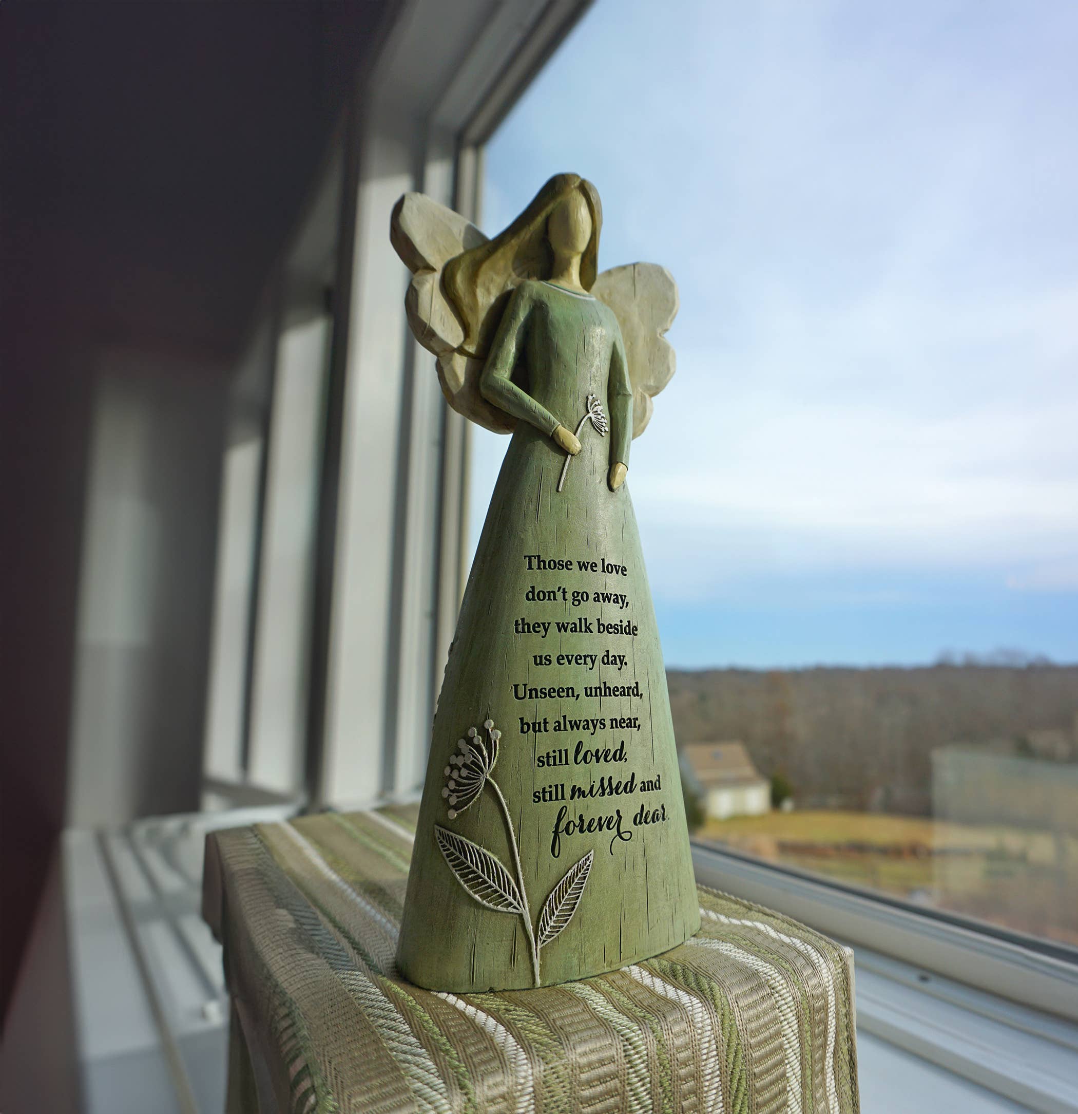 Abbey + CA Gift - Wholesale Decorative Figurine - Memorial Angel3