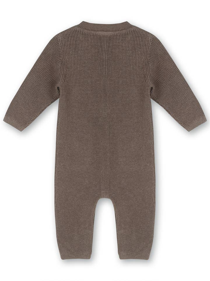 Kakao ljung Stickad babyjumpsuit med ficka och knapp (ekologisk) för wholesale på Faire2