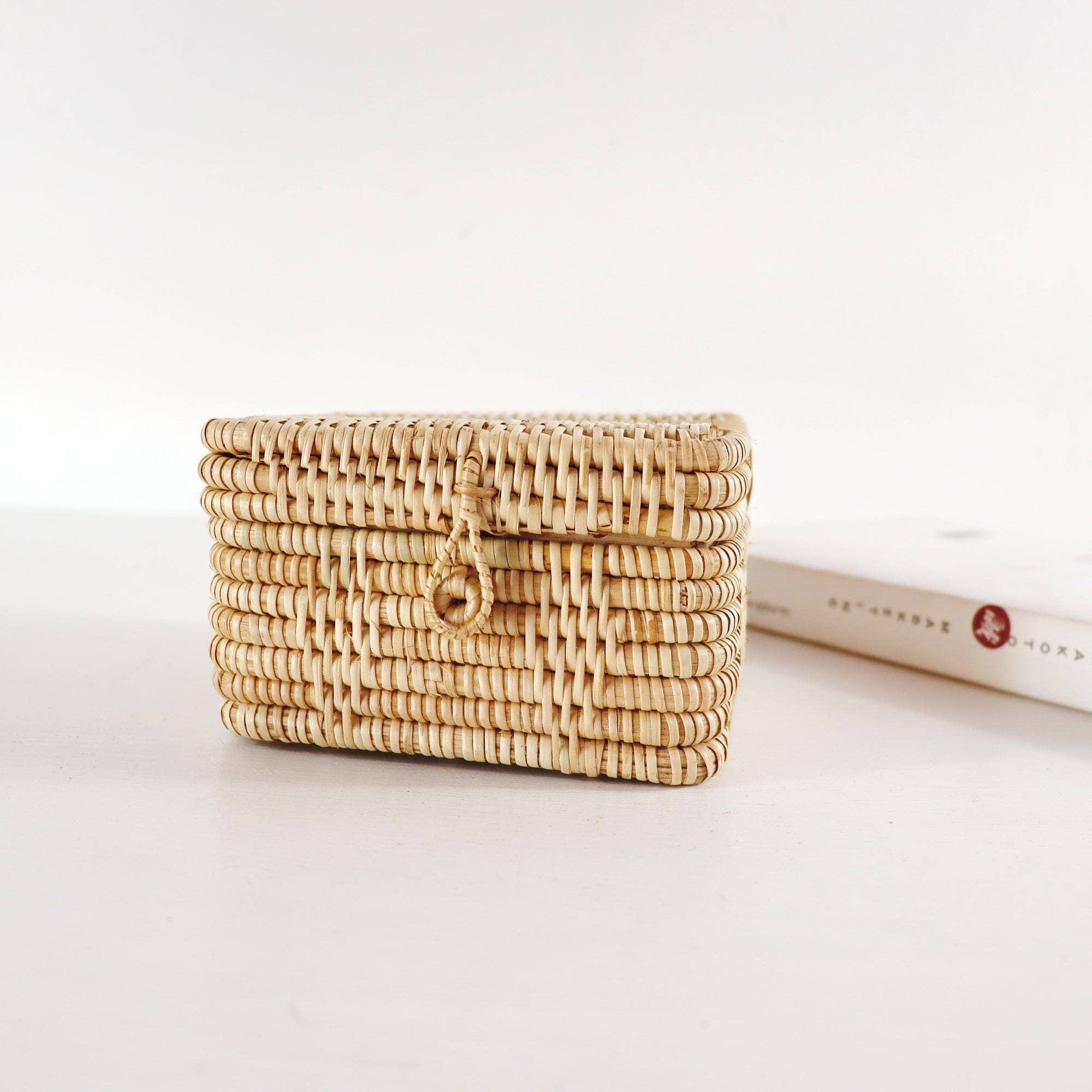 Thaihomeshop – Großhandel Taschentuchbox – Quadratische Taschentuchhülle aus Rattan — A KEE RA3