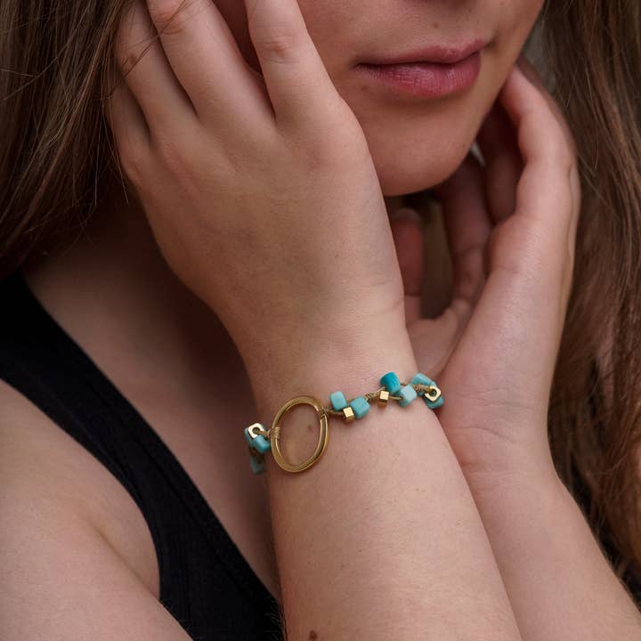 Pretty Pink Eco-Jewellery – wholesale Beaded bracelet – Dainty Tagua Bracelet6