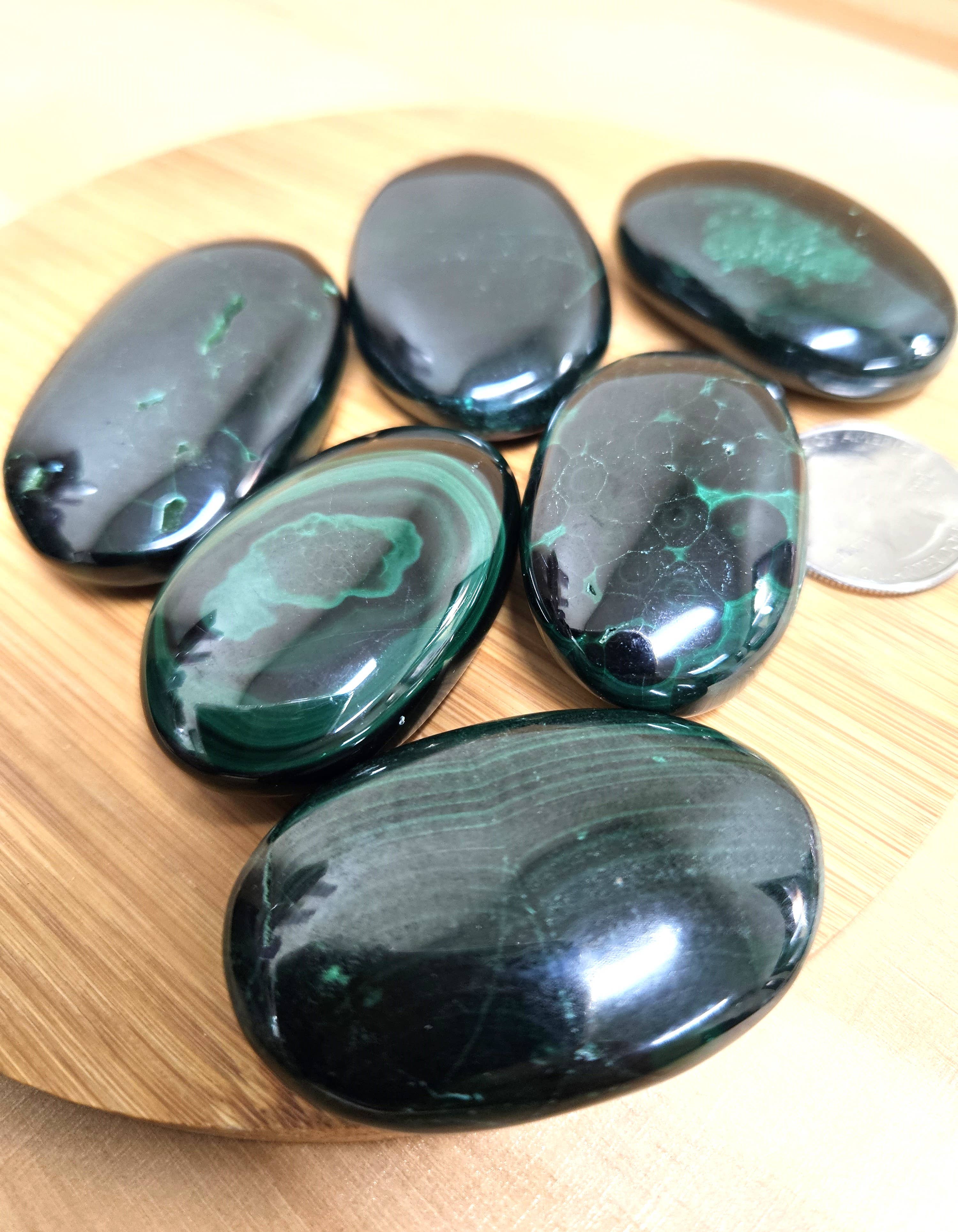 Crystal Deal· Wholesale - Vendita all'ingrosso Pietra/cristallo spirituale - Pietra Palmare di Malachite - 16