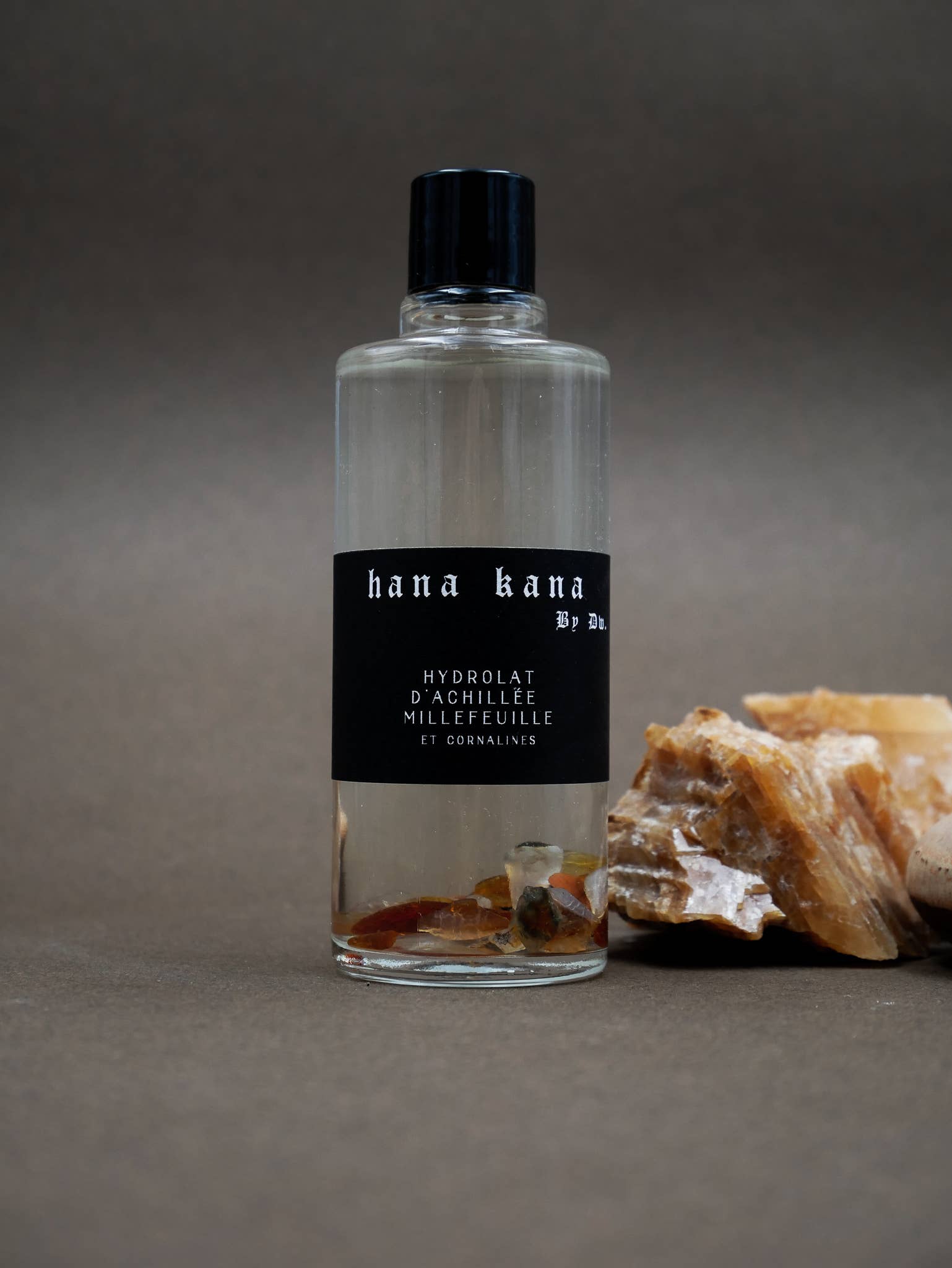 Hana Kana – Engroshandel Ansigts- og kropsspray – Hjortetrøst- og karneolhydrosol0