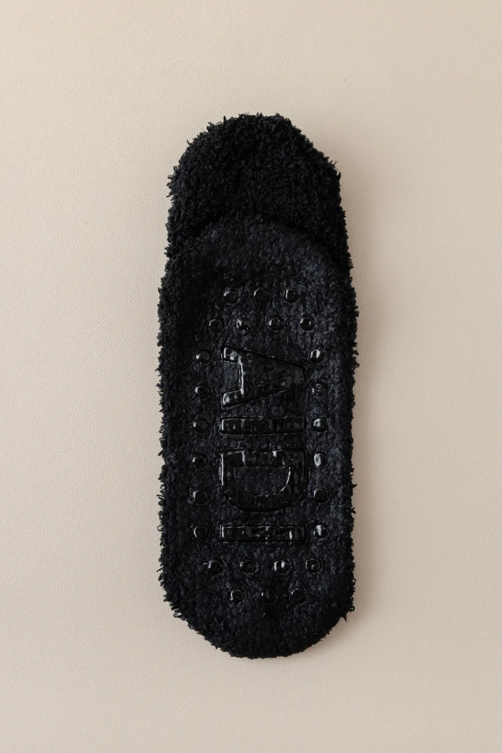 Marc JoJo – wholesale Socks – Women's – 🧘 ♀️🛋️ Non-Slip Fuzzy Yoga and Home Socks2