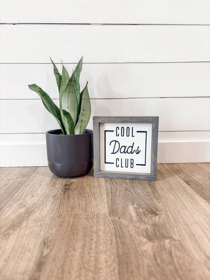 Club des papas cool pour la vente par Wooden Arrow Designs