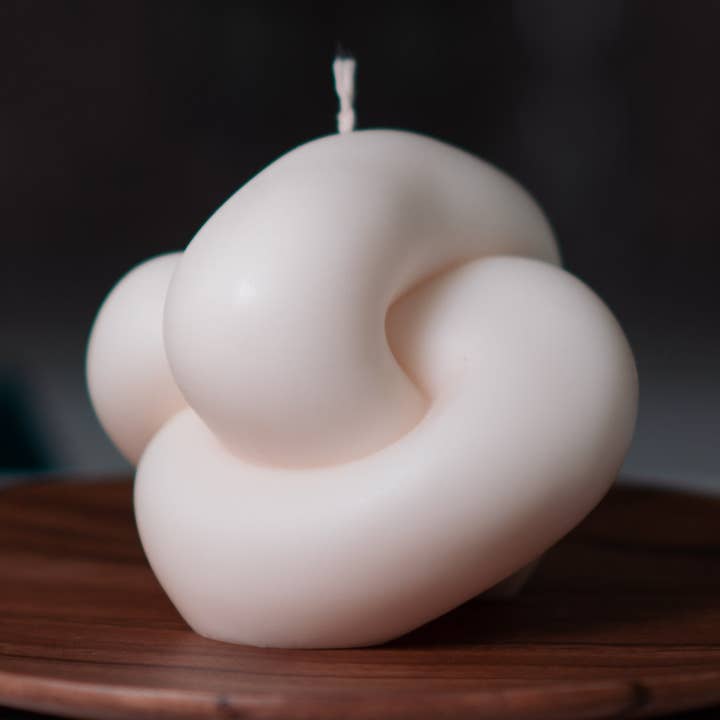 Knot Decorative Candle for wholesale by Lunaire
