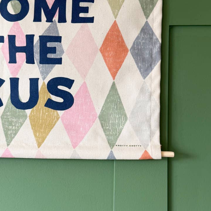 Knotty Knotty – wholesale Banner – Welcome To The Circus Printed Fabric Banner 1