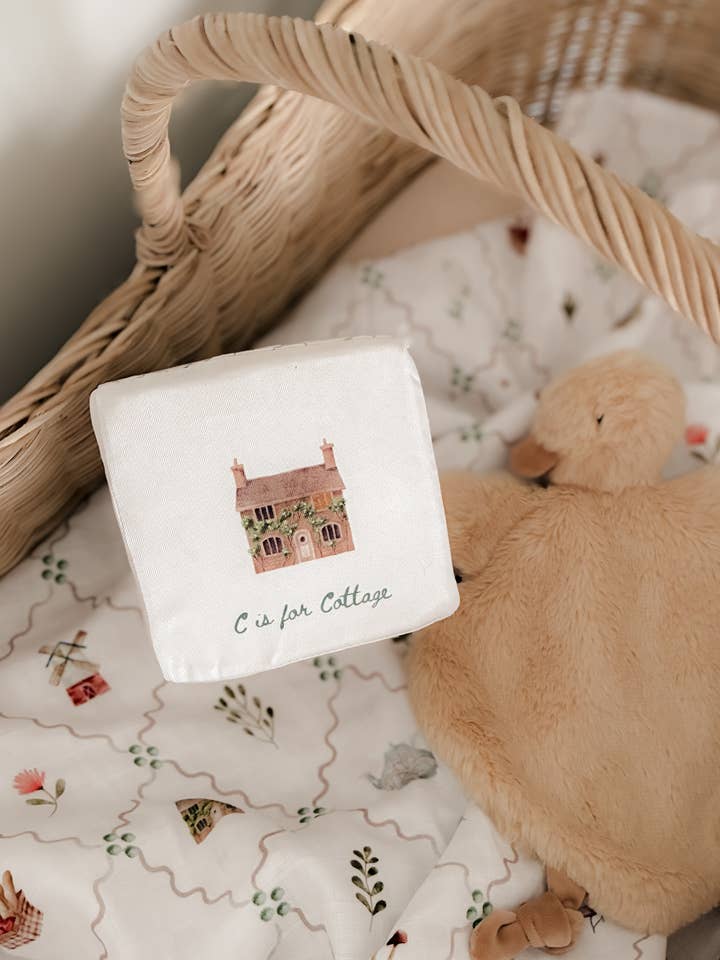 Cube de hochet de pique-nique au chalet pour la vente par Pop Ya Tot