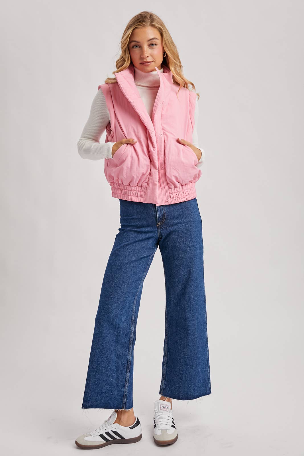 Bluivy - Wholesale Outerwear Vest - Women's - BOMBER STYLE PUFFER VEST WITH POCKETS16