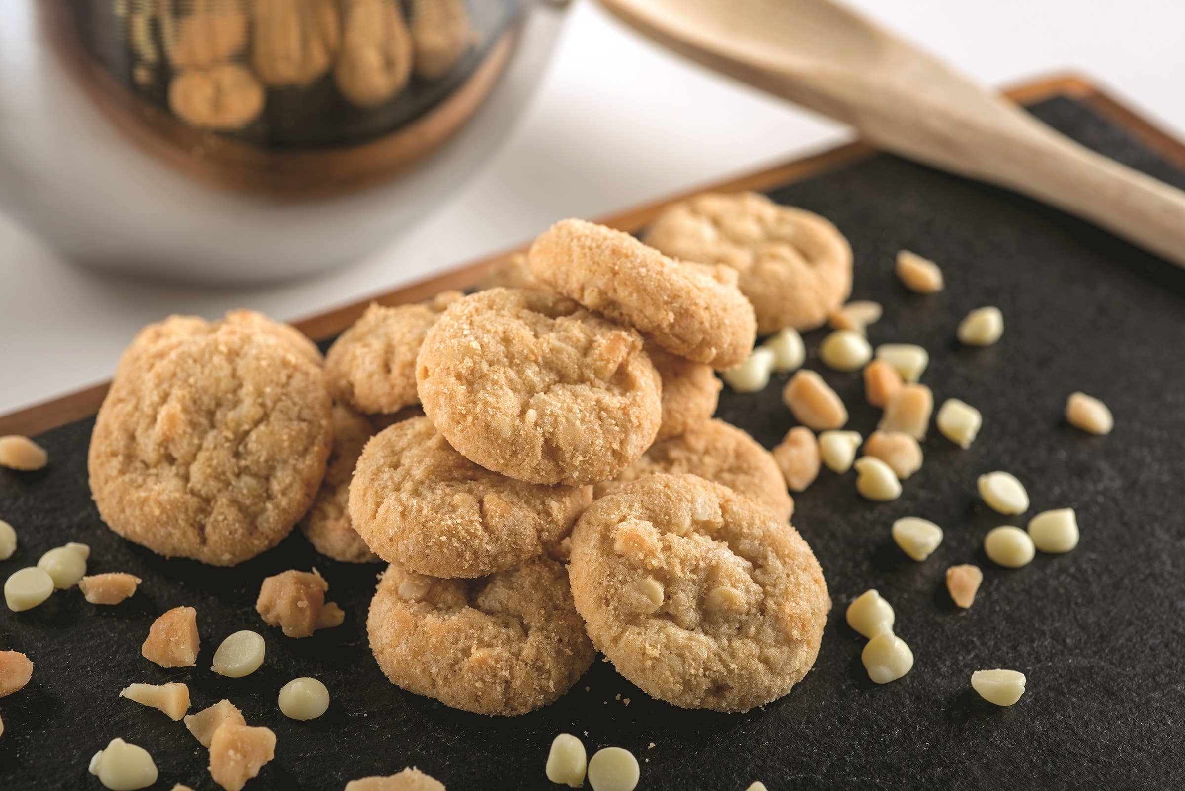 Classic Cookie® - Wholesale Cookie - Macadamia Nut made with White Chips Crispy Minis 7oz Bags1