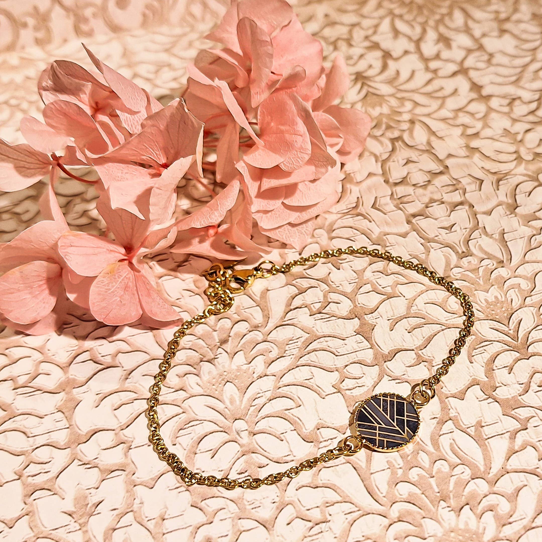 Lydée Déco – wholesale Charm/dangle bracelet – 2 duo flower or art deco bracelets with adjustable chain3