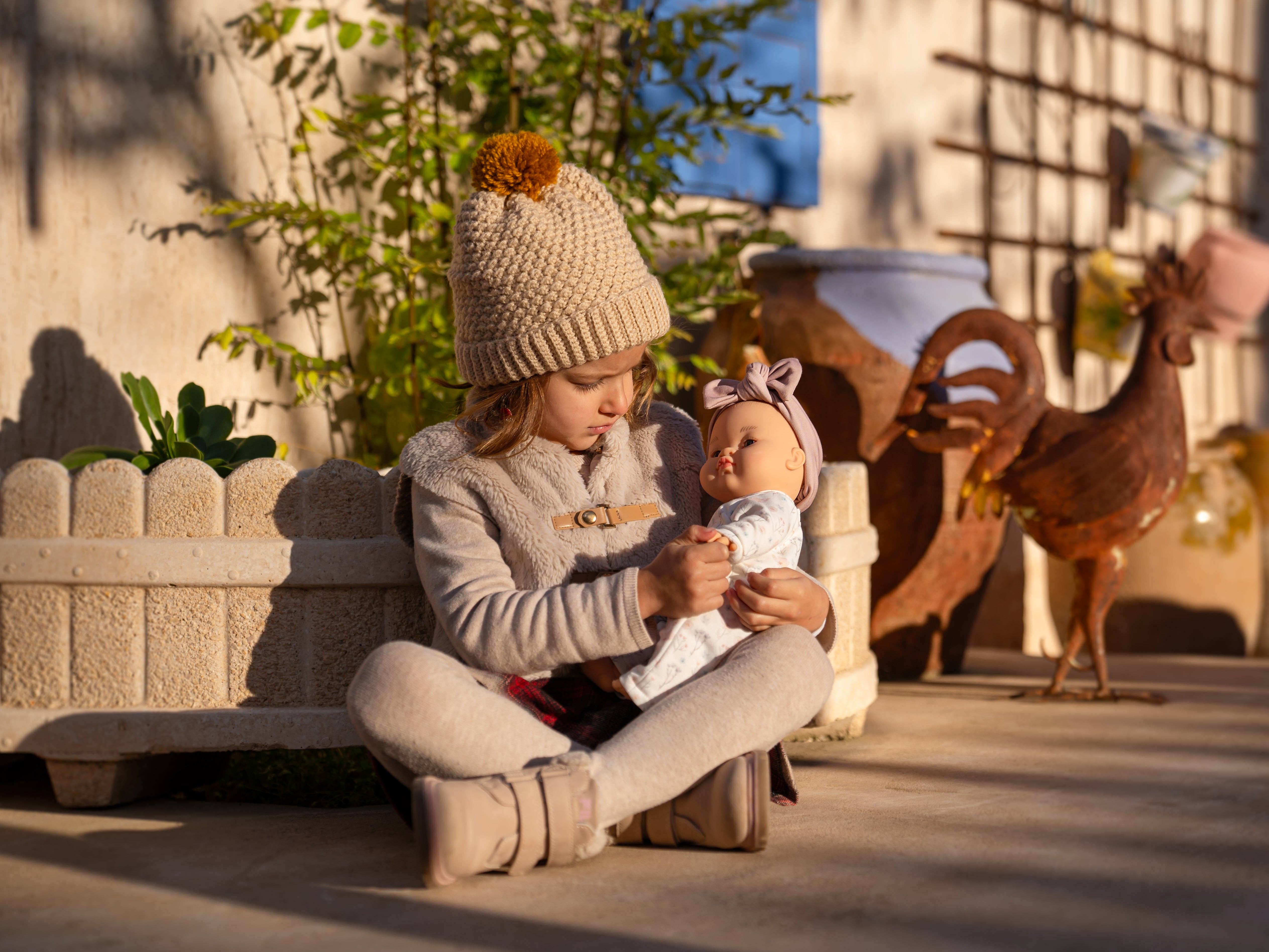 Shine on me Distribution - Wholesale Doll - Kids - Baby Gordis - Alessandra with floral outfit - Paola Reina2