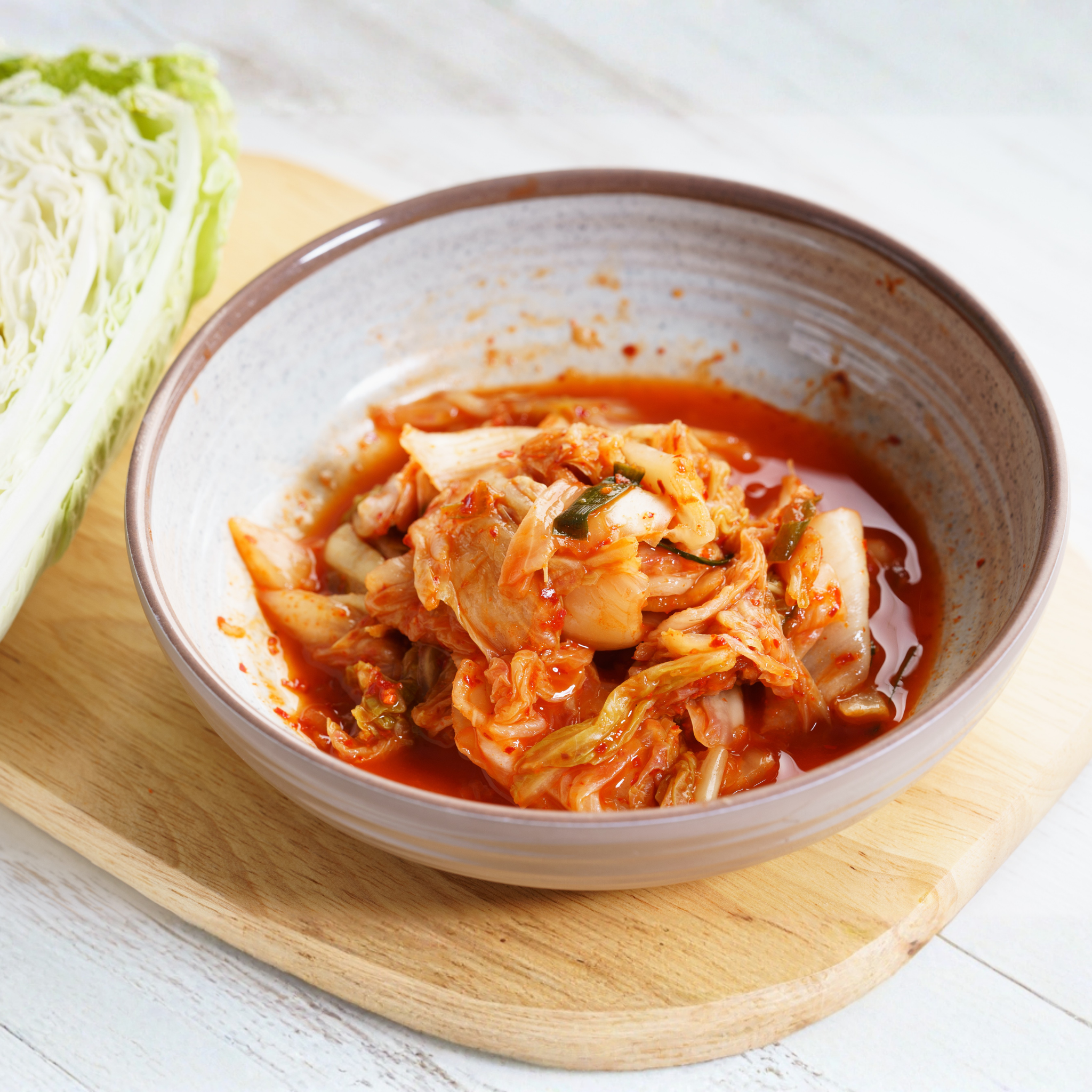 utoppa GmbH – Legumes em conserva por atacado – SURASANG Kimchi Picante de Couve Chinesa 215g2