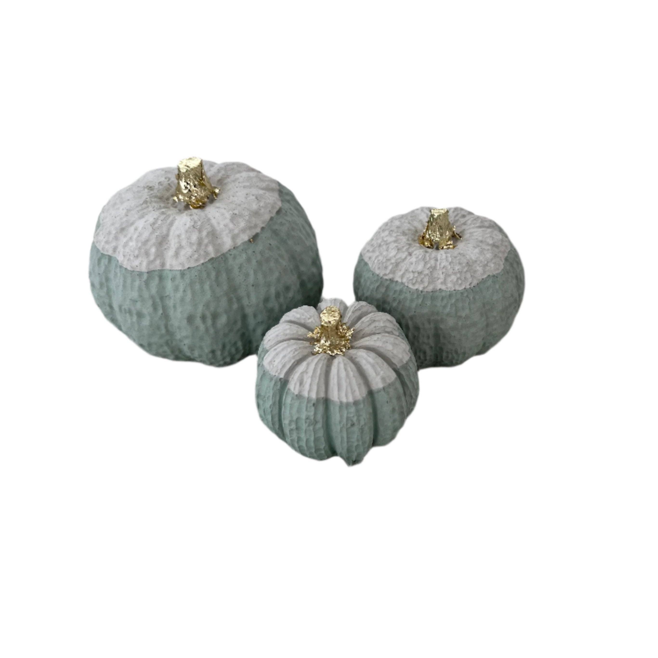 Love Nene - Wholesale Decorative Tabletop Object - Set of Small Halloween & Fall Pumpkins2