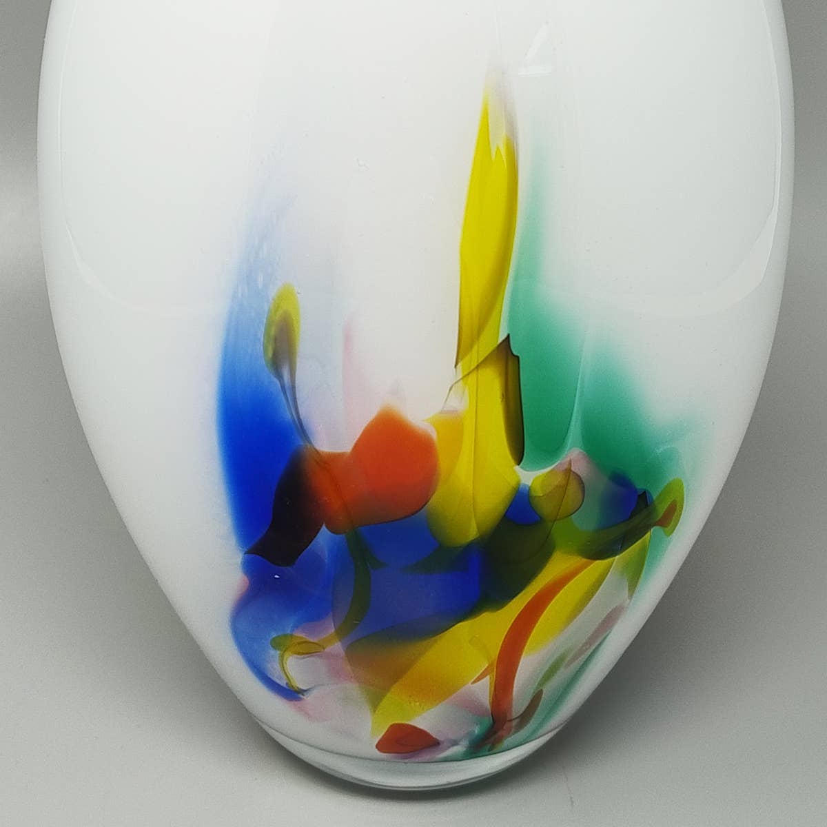 MadInteriorArt - Wholesale Vase - Splendid Vase from the 1970s Handcrafted in Murano Glass.5